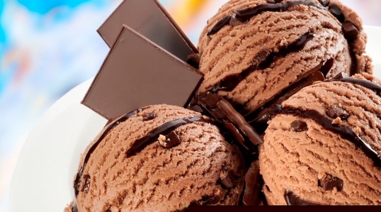 Çikolatalı Dondurma (1 Top)